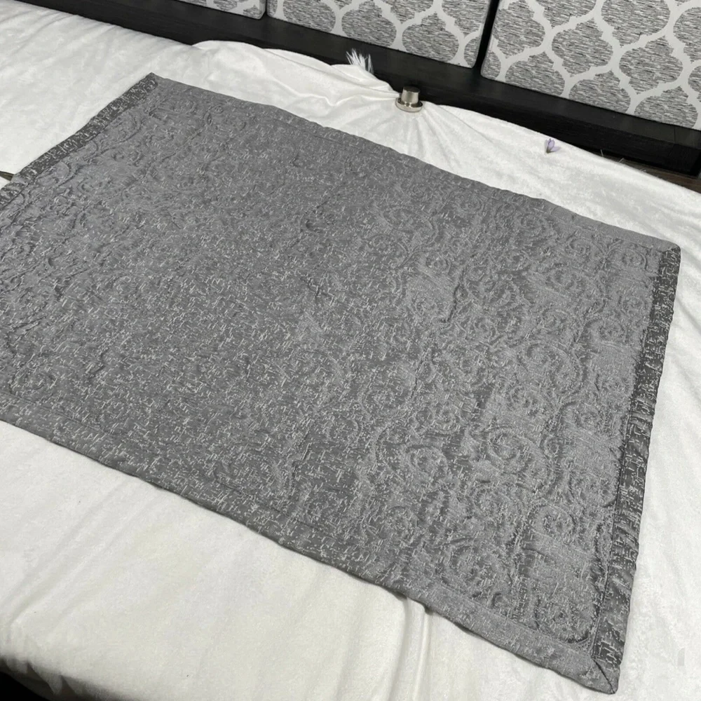 NEW Hotel Collection Classic Embossed Jacquard Quilted (1) Standard‎ Sham